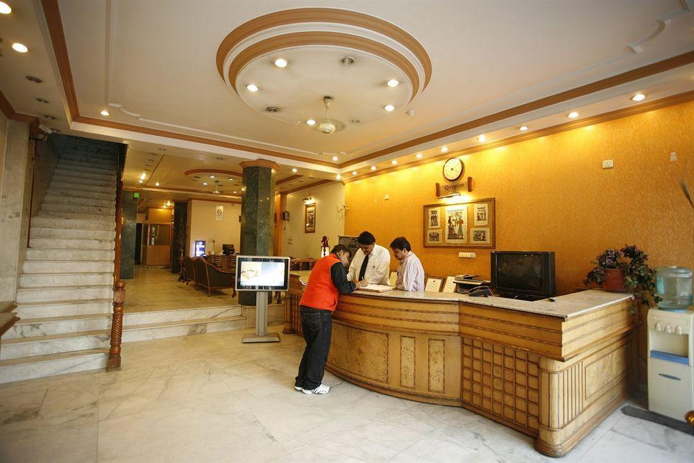 Hotel Parkway Deluxe New Delhi Interiør billede