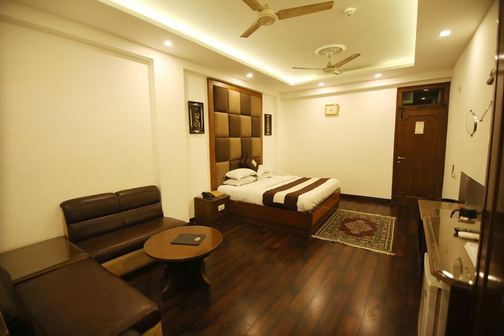 Hotel Parkway Deluxe New Delhi Eksteriør billede