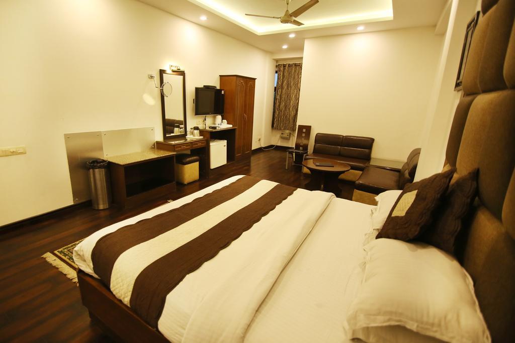 Hotel Parkway Deluxe New Delhi Eksteriør billede