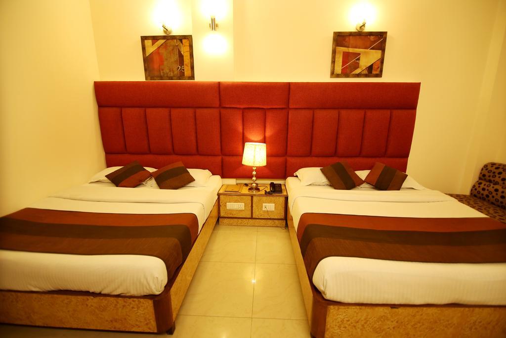 Hotel Parkway Deluxe New Delhi Eksteriør billede