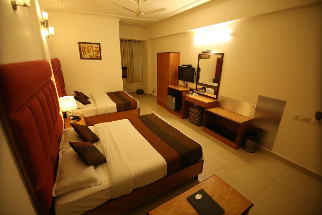 Hotel Parkway Deluxe New Delhi Eksteriør billede