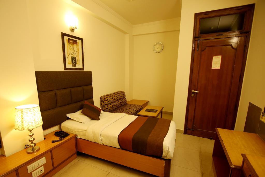 Hotel Parkway Deluxe New Delhi Eksteriør billede