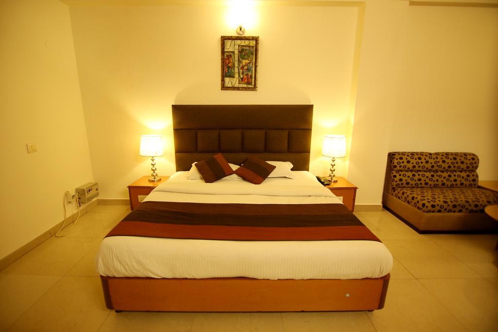 Hotel Parkway Deluxe New Delhi Eksteriør billede
