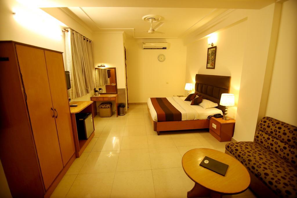 Hotel Parkway Deluxe New Delhi Eksteriør billede