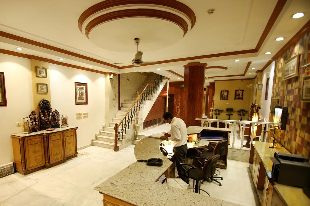 Hotel Parkway Deluxe New Delhi Eksteriør billede